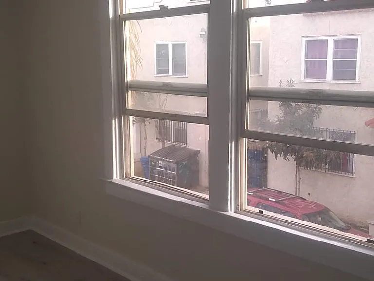 5347 Monroe St #6 — Photo 5