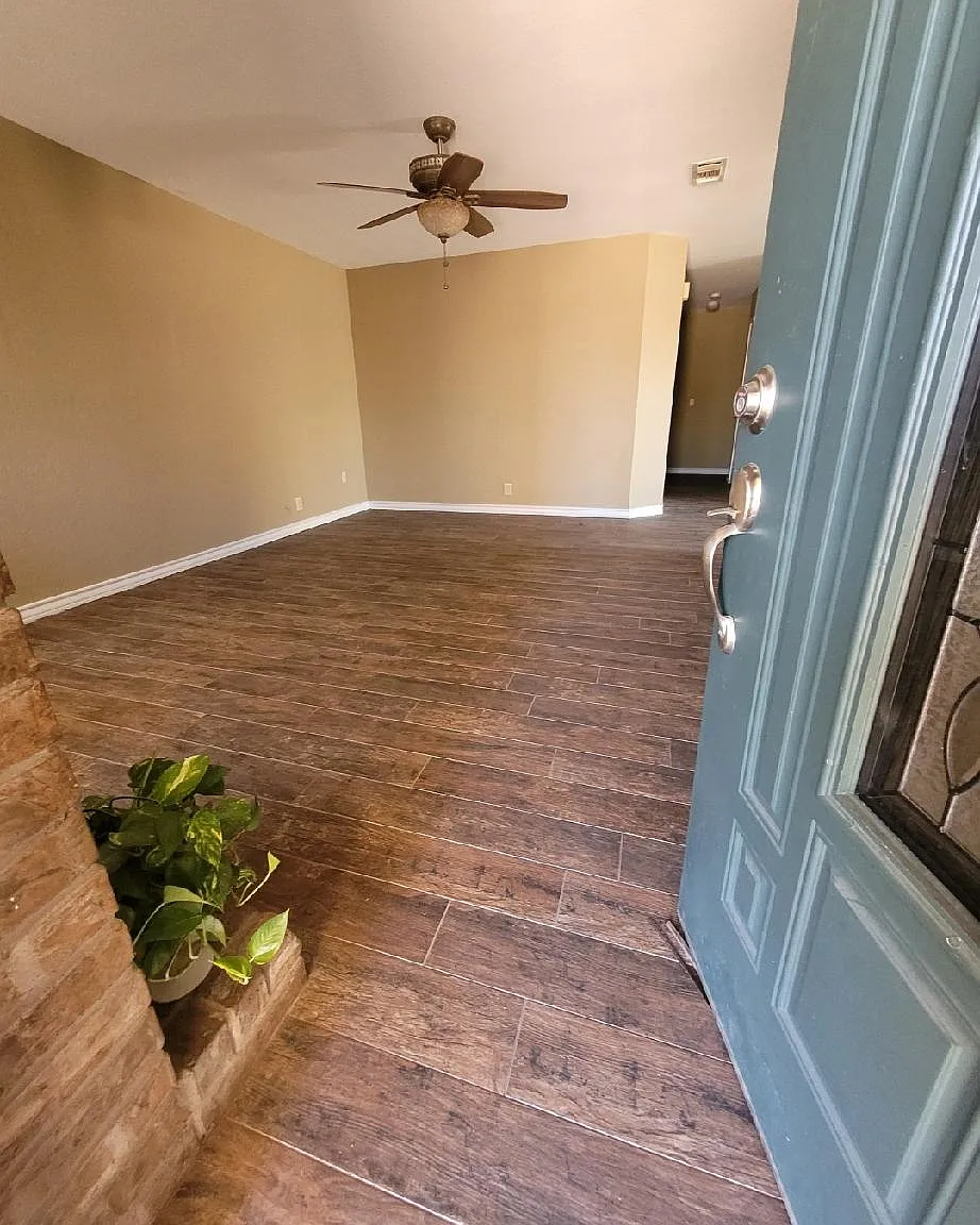 2 bed, 1200 sqft, $1,800 — Photo 3