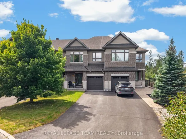 154 Woodhurst Cres, Ottawa, ON K2S 0T5