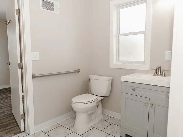 1005 N 4th St — Photo 18
