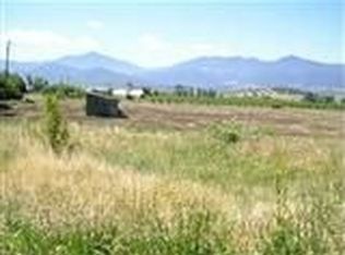 5709 Hughes Rd, Medford, OR 97504