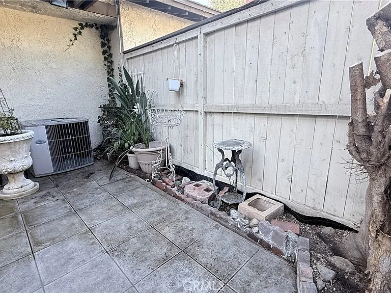 1639 Aspen Village Way — Photo 45