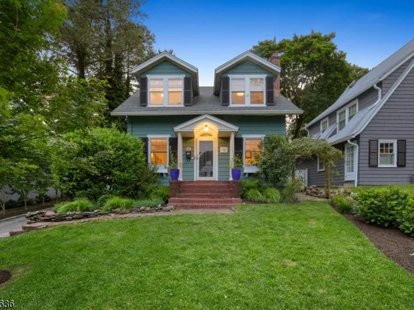 18 Park Ter, Montclair Twp., NJ 07043