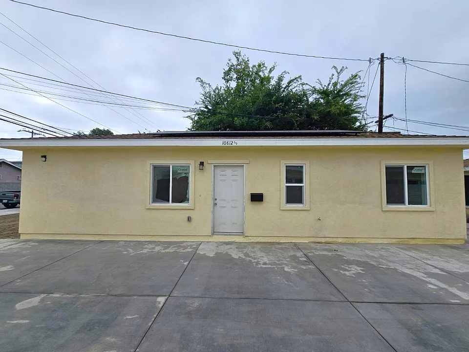 10812 E Klingerman St #1/2