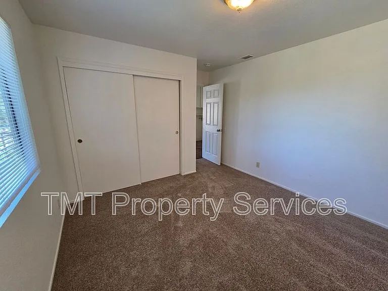 228 McFarland St #6 — Photo 12