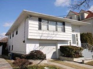 400 Mayfair Dr S, Brooklyn, NY 11234