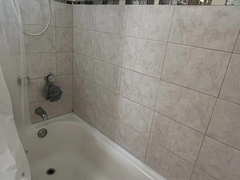 950 Euclid Ave #210 — Photo 7