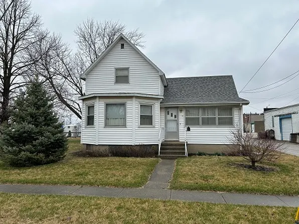 116 W 7th St, Gibson City, IL 60936