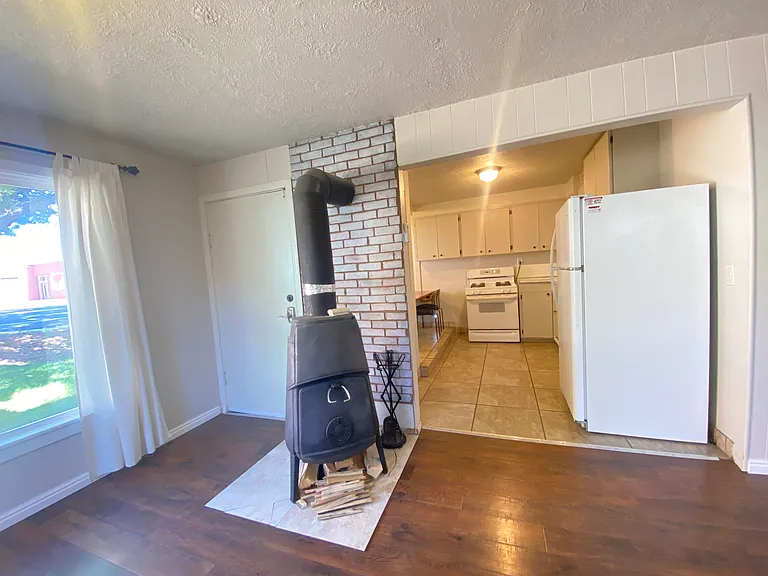 363 N 300 W — Photo 5