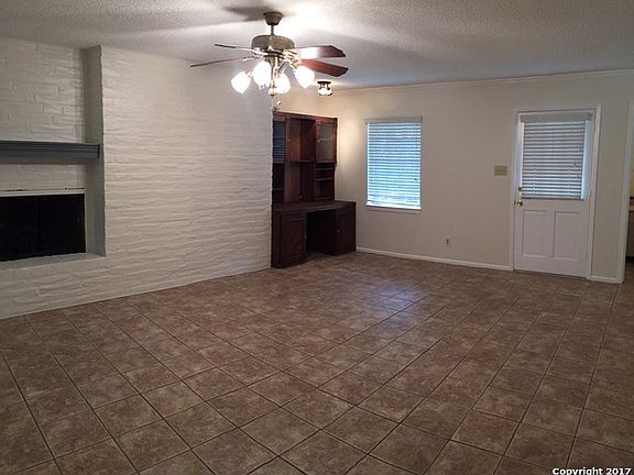 3rd image of 8715 Starcrest Dr