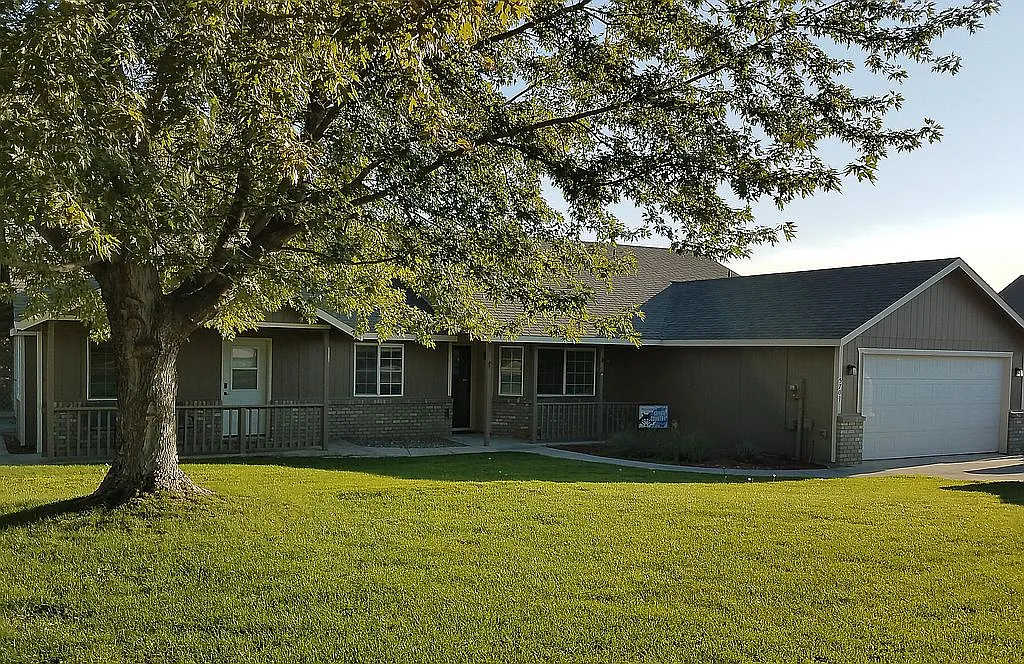 5701 Holly Way photo 1