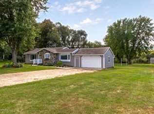 32261 Lakeview Dr, Lake City, MN 55041