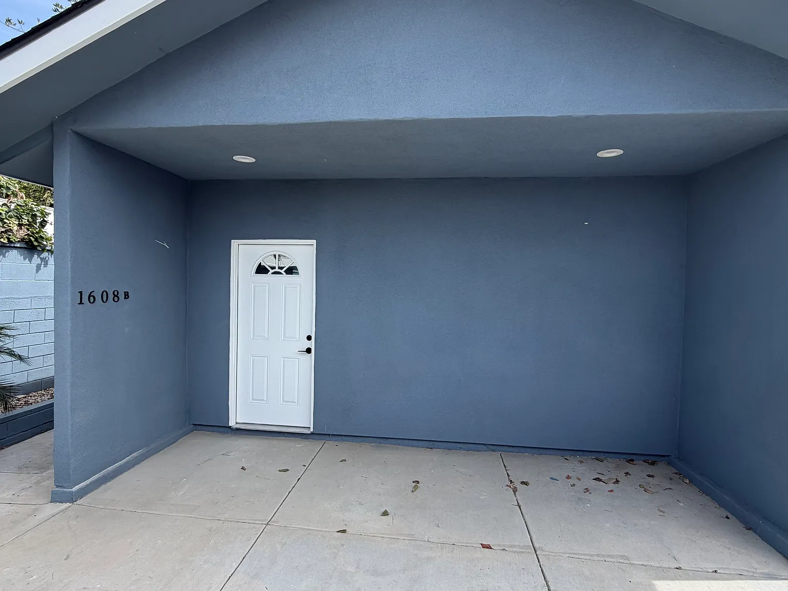 2 bed, 800 sqft, $3,350 — Photo 2