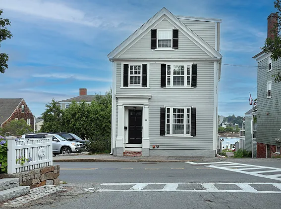 38 Central St #1
