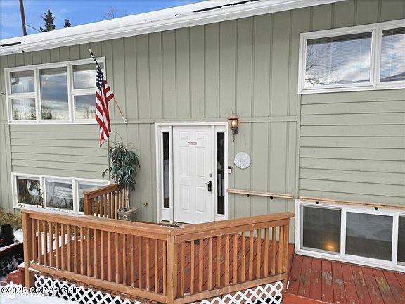 4th image of 18709 Whirlaway Rd