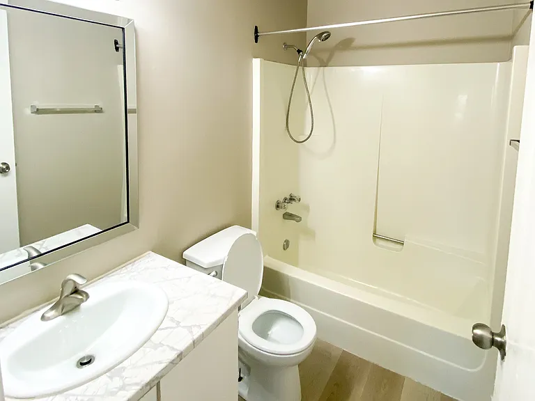 3155 Westwood Dr — Photo 8