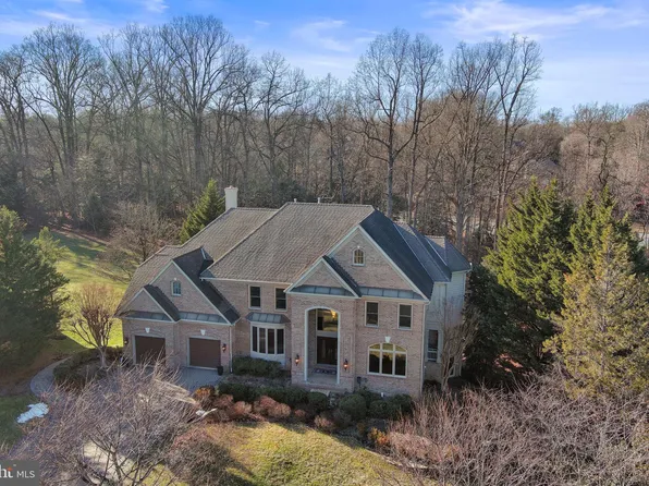 11304 Stones Throw Dr, Reston, VA 20194