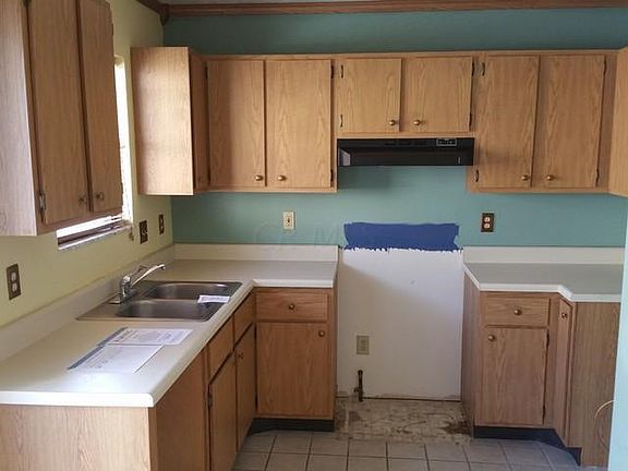 4th image of 1012 Philadelphia Dr
