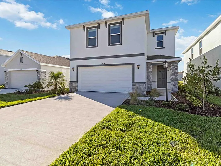 3394 Hilltop Cir — Photo 3