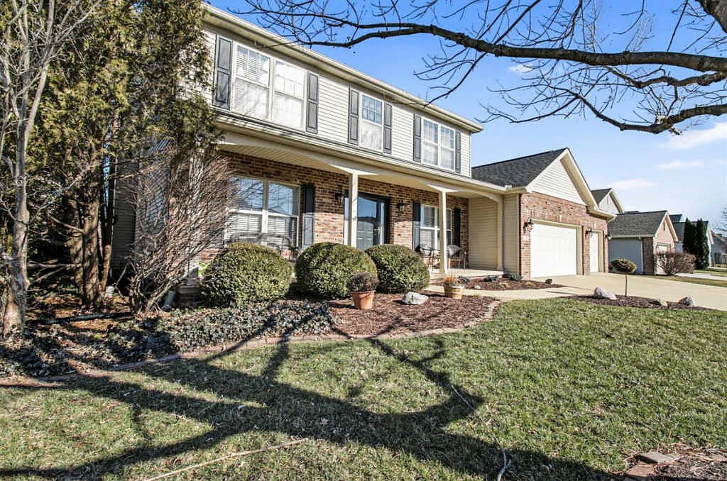 4308 Creston Dr photo 1