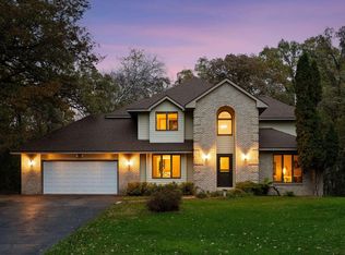 230 Plainview Dr, River Falls, WI 54022