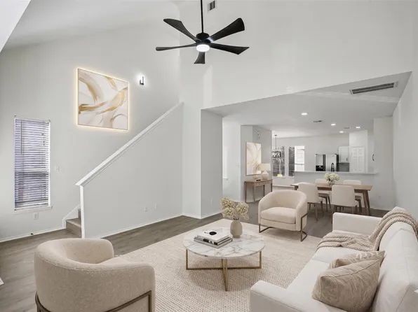 1705 Stuart St, Houston, TX 77004