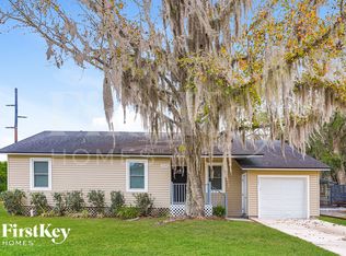 1591 Twin Oak Dr W, Middleburg, FL 32068