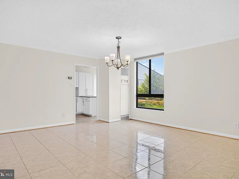1800 Old Meadow Rd #101 — Photo 49