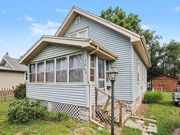 3rd image of 1349 Hickory St