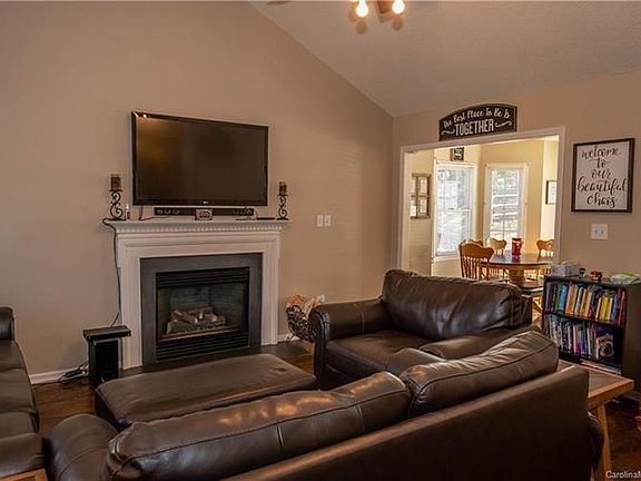 5th image of 193 Antelope Dr