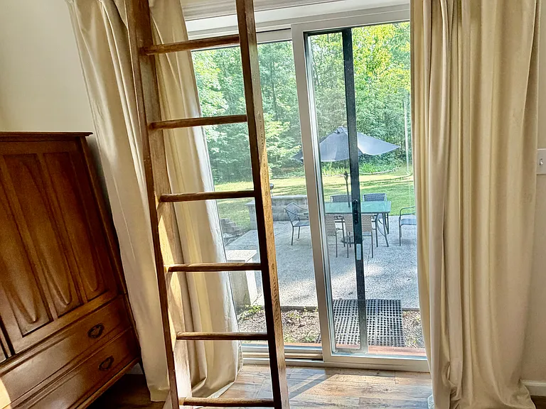 Woodland Dr — Photo 18