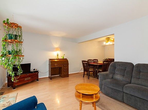 4th image of 2114 Country Club Dr #22-1H