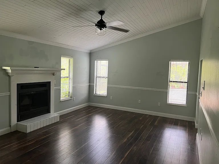 8015 Sycamore Dr — Photo 12