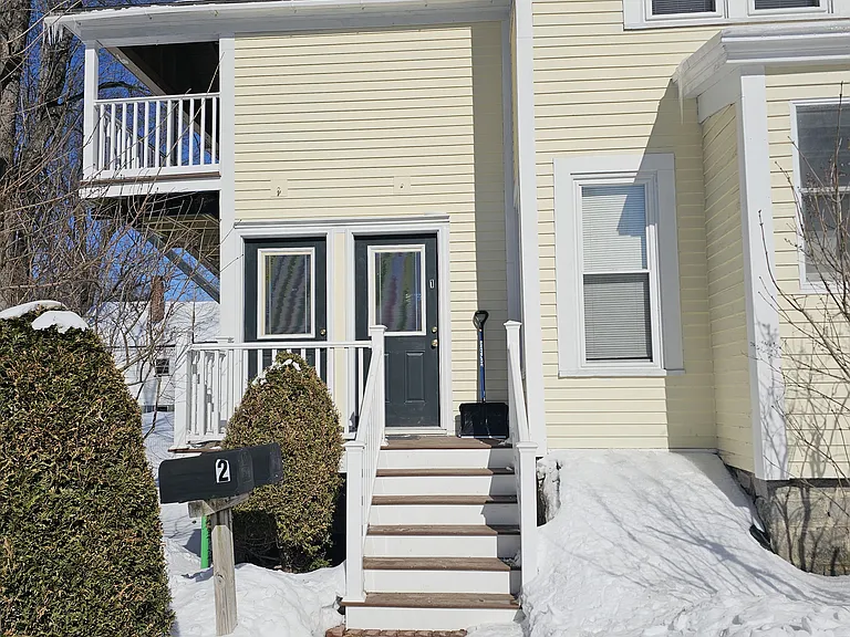 1-15 Winchester St #1 — Photo 4