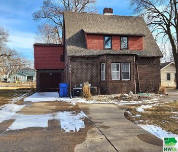209 N Yale St, Vermillion, SD, 57069