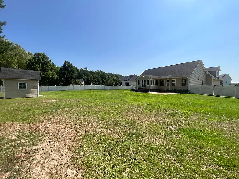 404 Windover Dr — Photo 31