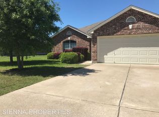 507 W South St, Leander, TX 78641