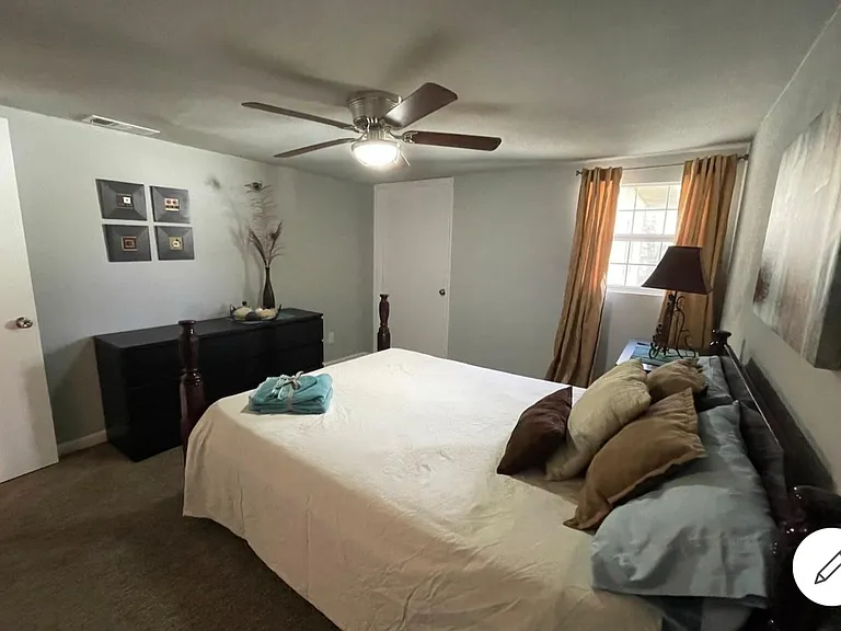 7602 Lakeview Dr — Photo 3