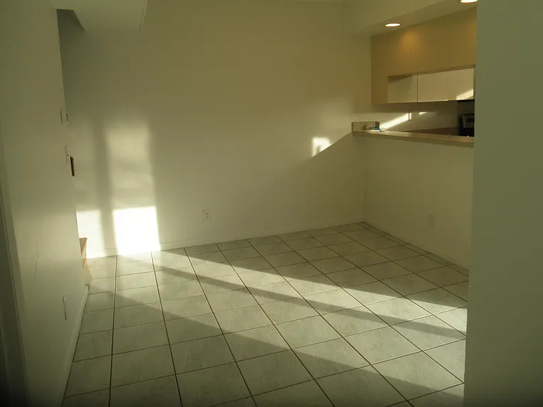 3896 Victoria Dr — Photo 5