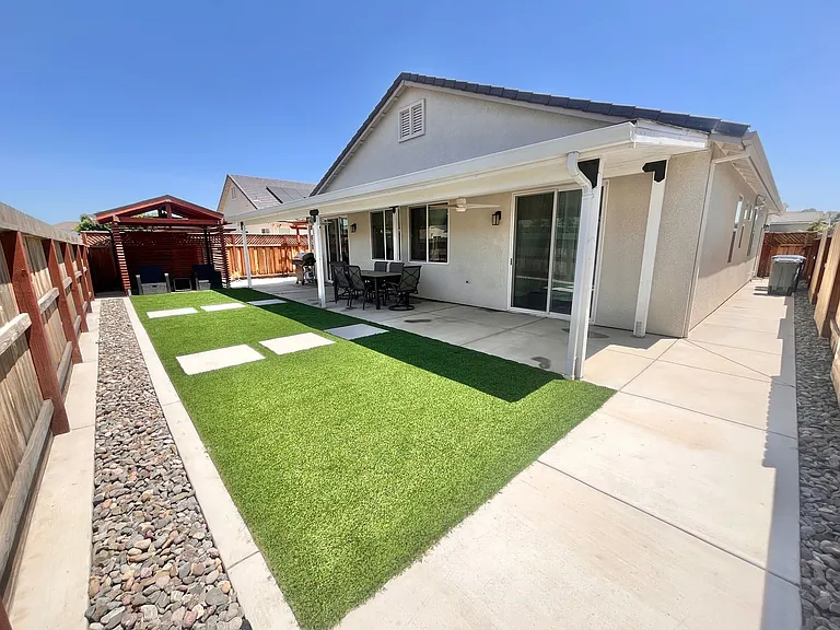 1855 Felsite St — Photo 20