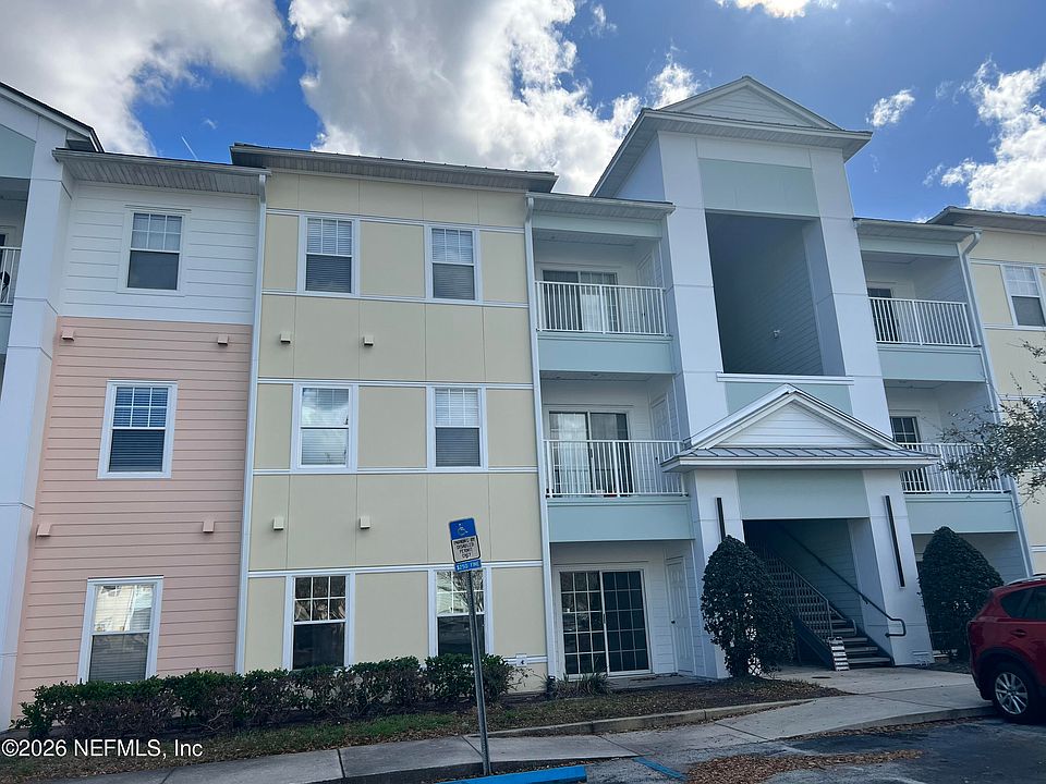 1st image of 8226 GREEN PARROT Road #105