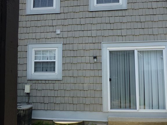 2nd image of 3395 Amberway Ct