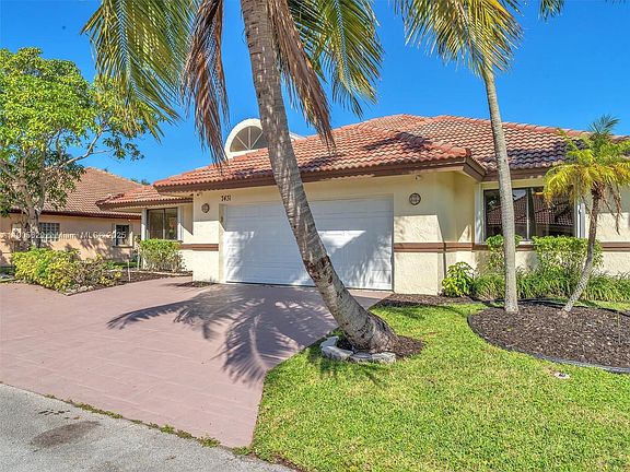 5th image of 7431 NW 39th St
