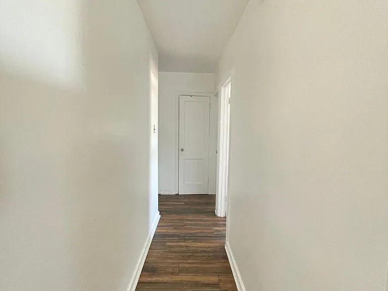 2710 Unruh Ave #2 — Photo 3