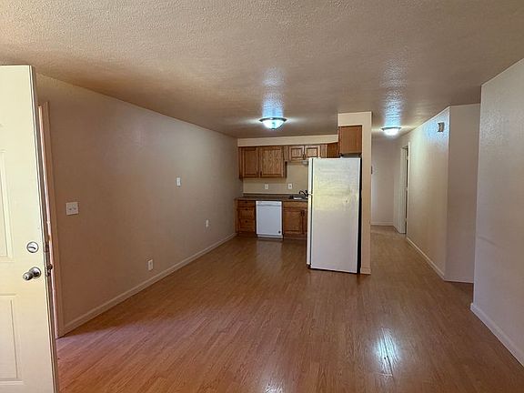 5th image of 2124 Arthur St #19