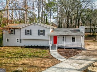 5671 Tracy Dr SE, Mableton, GA 30126