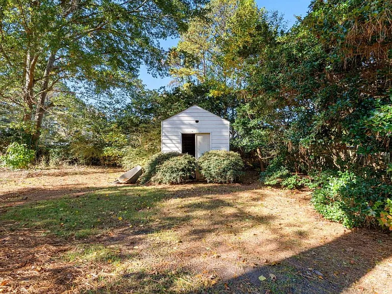 255 Woodstream Dr — Photo 9