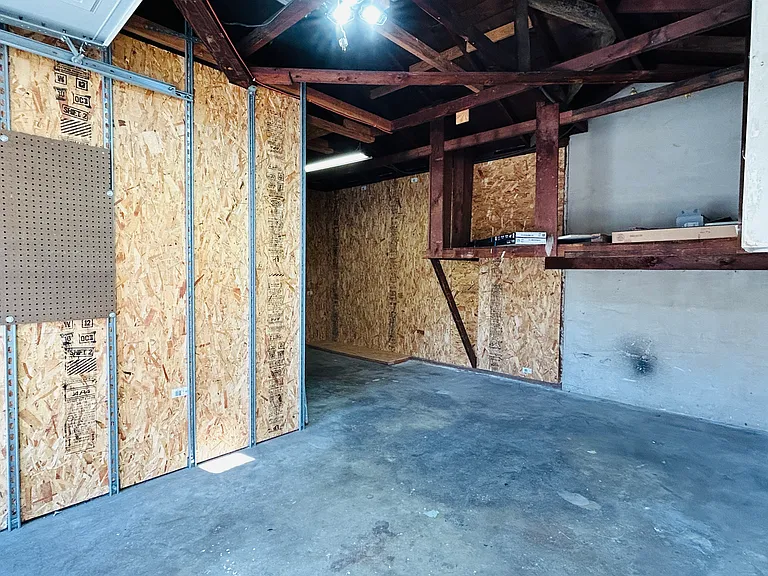 2279 N Granada Ave — Photo 17