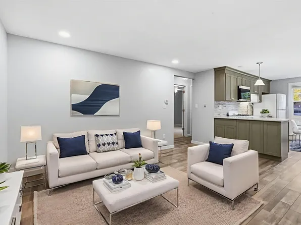 180 Tyngsboro Rd #C-3, North Chelmsford, MA 01863