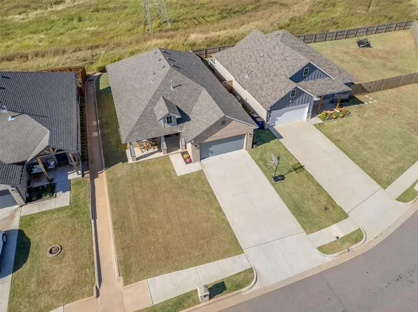 17773 Walnut Creek Rd, Edmond, OK 73012